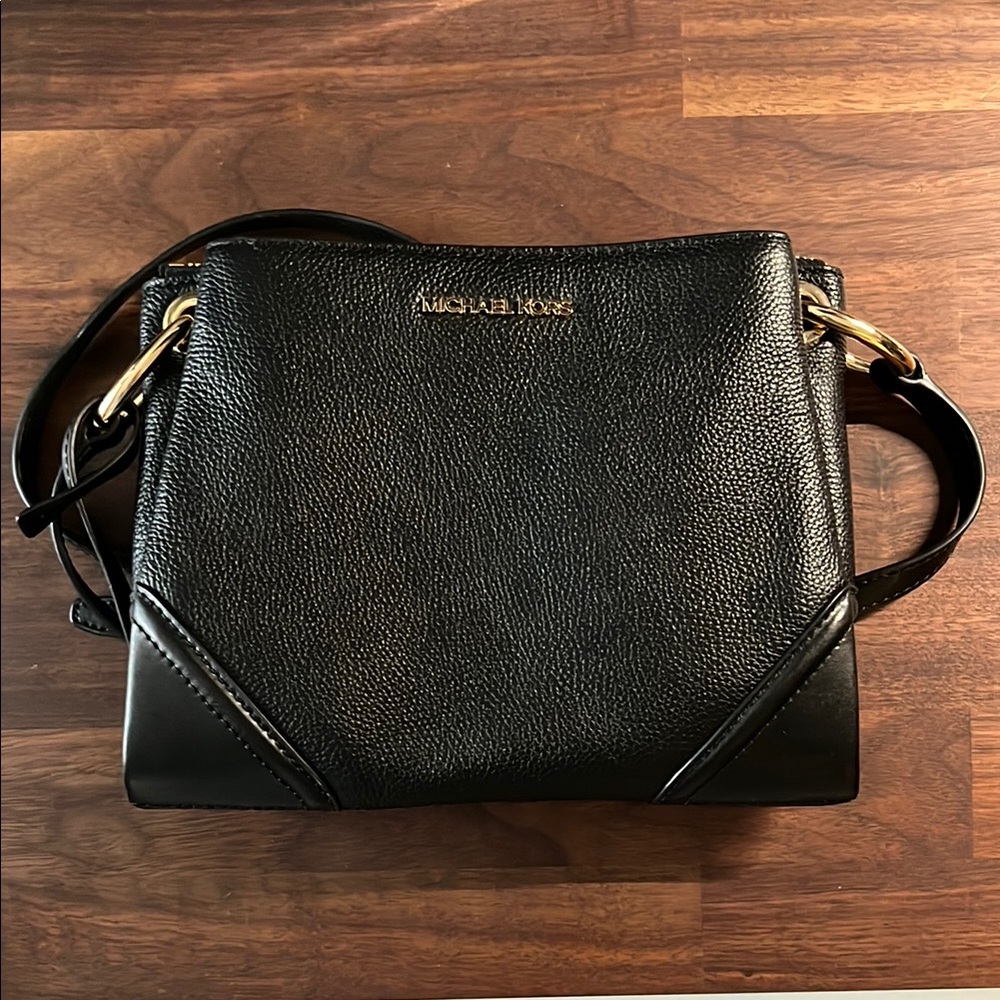 NWT Michael Kors Nicole Large Triple Compartment Black Leather Crossbody Bag